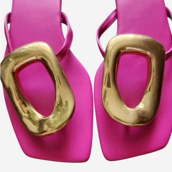Jeffrey Campbell Linques Thong Flat Sandals Fuchsia Pink SIZE 9 - Picture 4 of 4